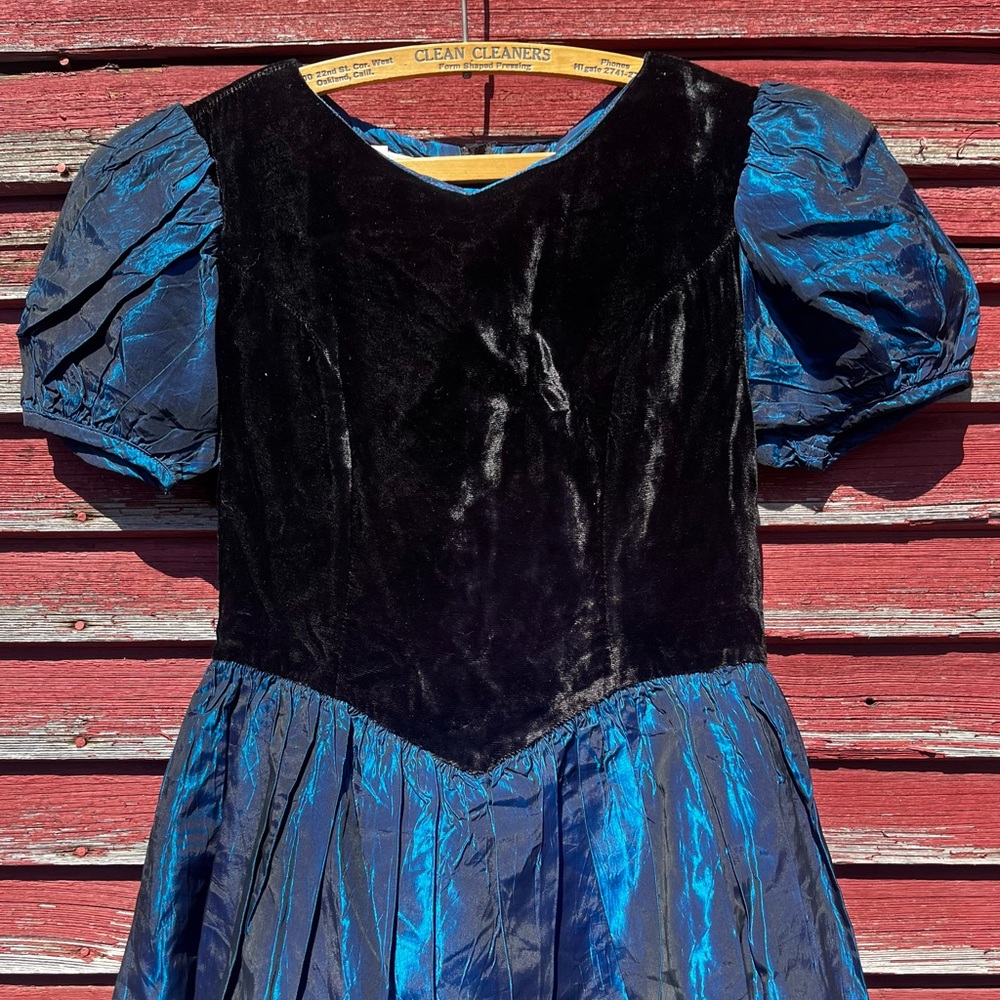 Gunne Sax Black and Blue Velvet Midi Dress